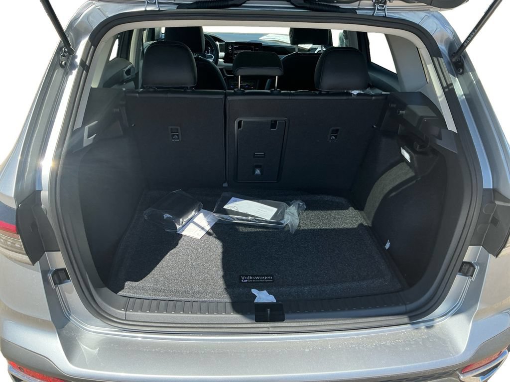 New 2026 Volkswagen Taos SEL AWD/4WD image 17