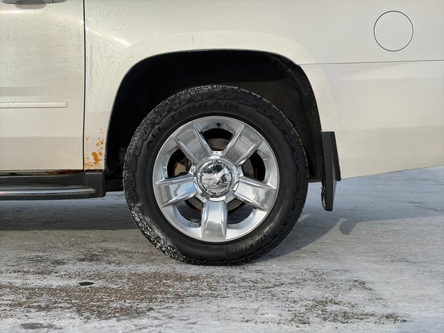 Used 2015 Chevrolet Suburban LTZ image 9