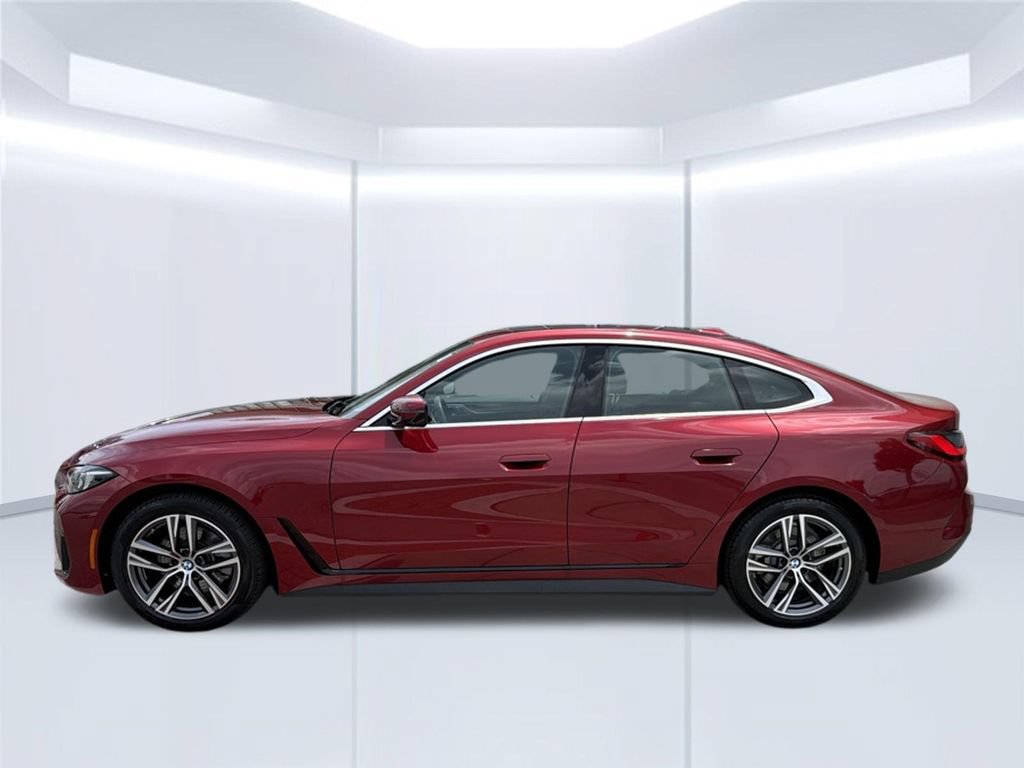 Used 2025 BMW 430i w/ Premium Package RWD image 3