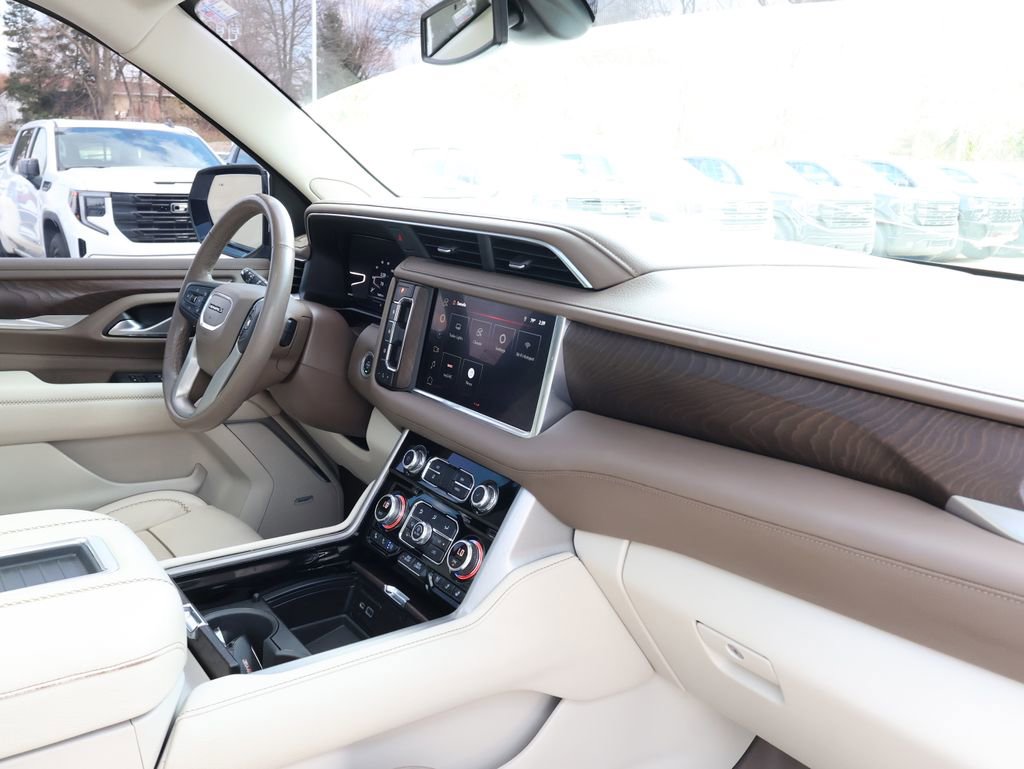 Certified 2022 GMC Yukon XL Denali image 44