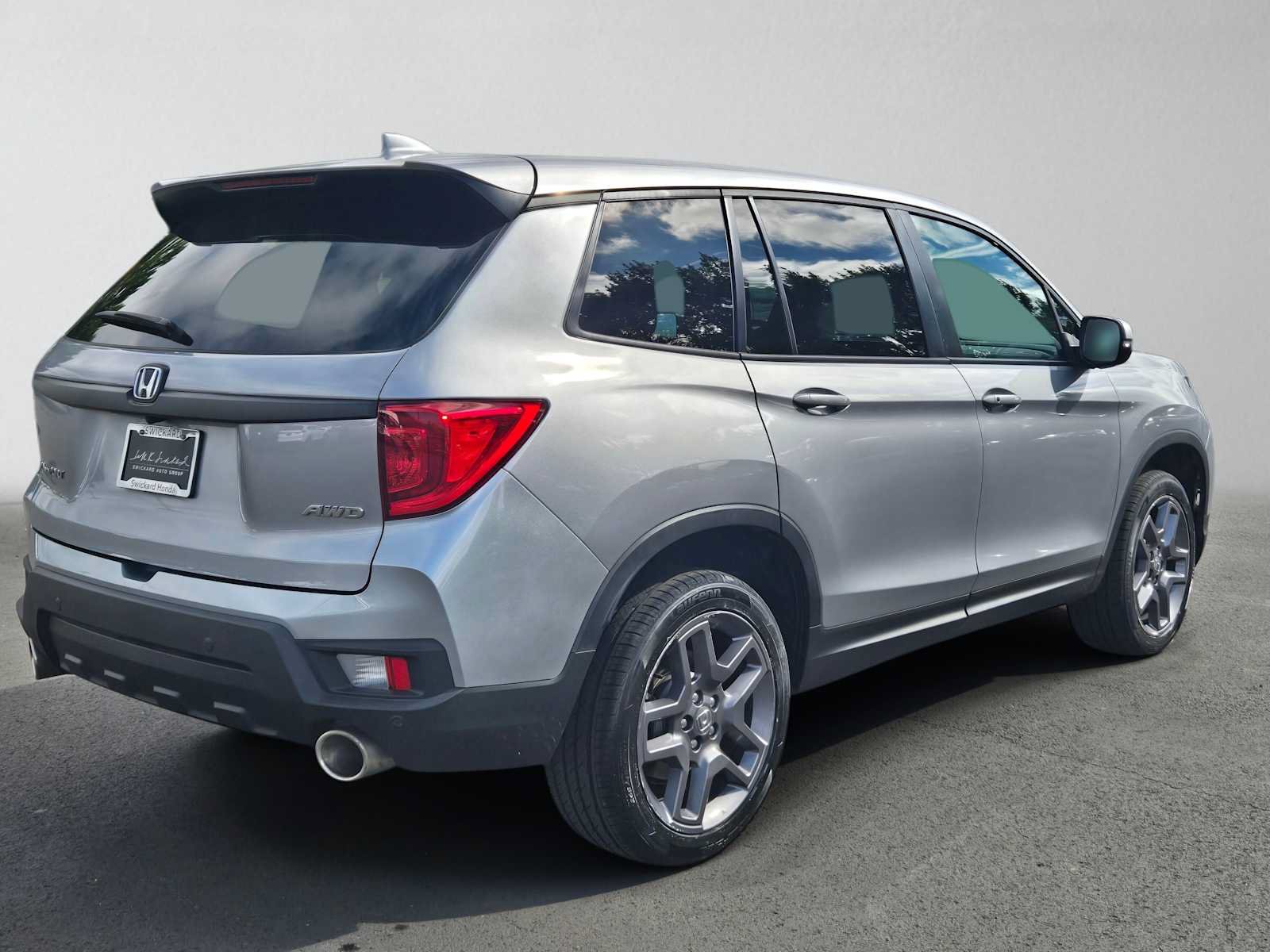Used 2023 Honda Passport EX-L image 3