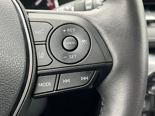 Used 2022 Toyota RAV4 Limited AWD/4WD image 24