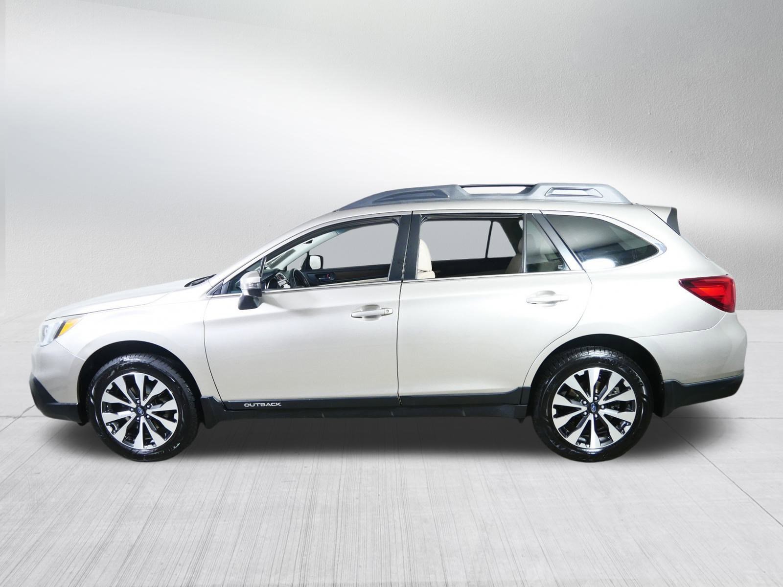 Used 2017 Subaru Outback 2.5i Limited image 4