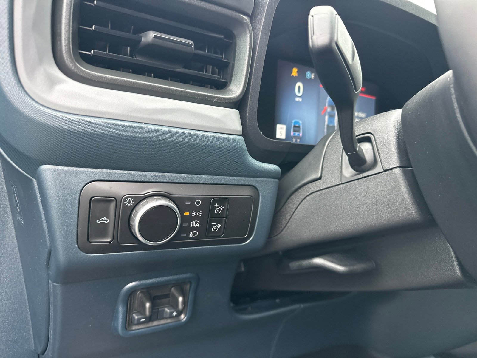 New 2025 Ford Maverick Lariat w/ Black Appearance Package image 33