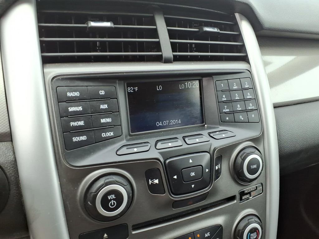 Used 2014 Ford Edge SEL FWD image 17
