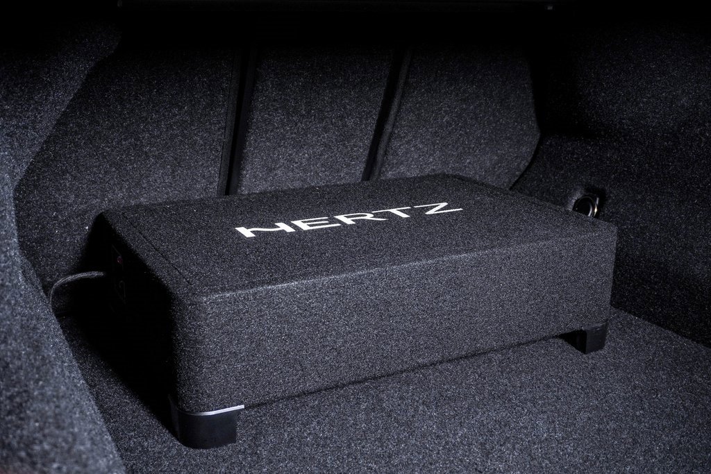 Used 2026 BMW M5 w/ Executive Package image 37