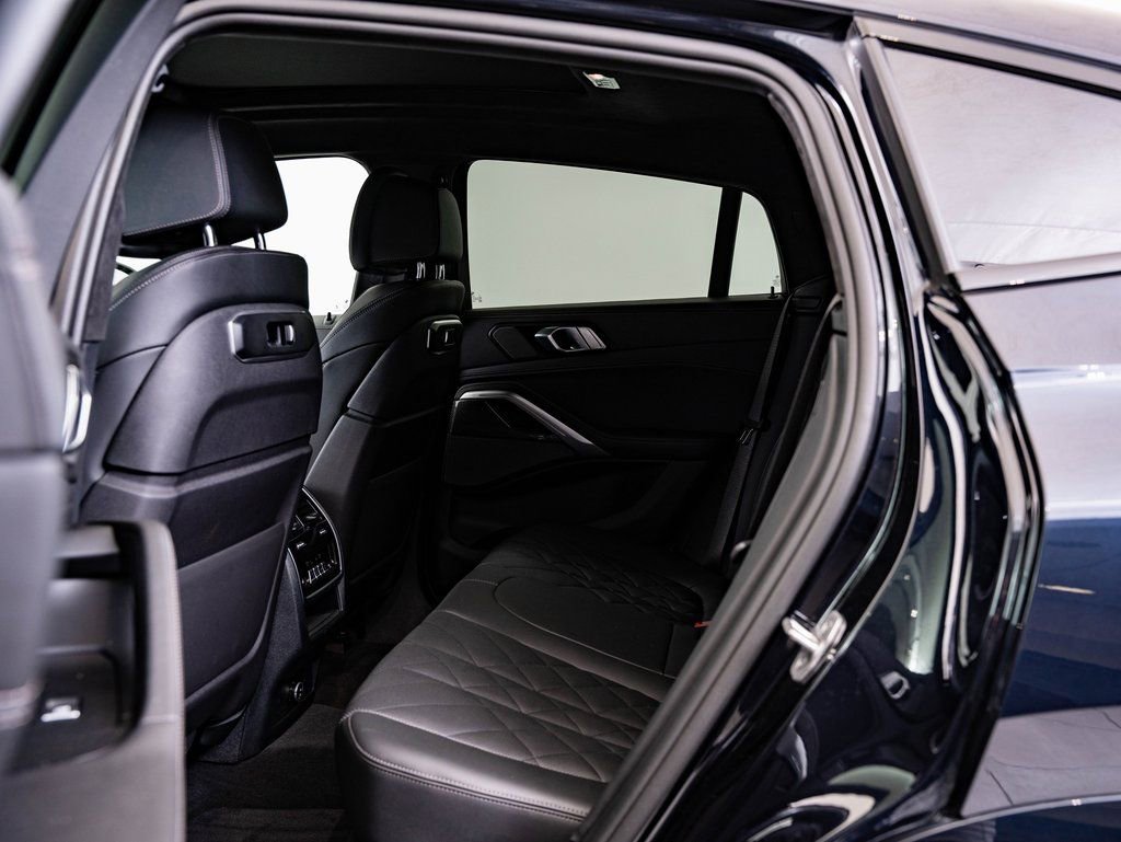 Used 2024 BMW X6 M60i image 43