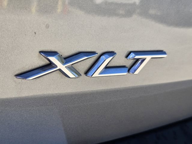 Used 2023 Ford Explorer XLT w/ Equipment Group 202A RWD image 14