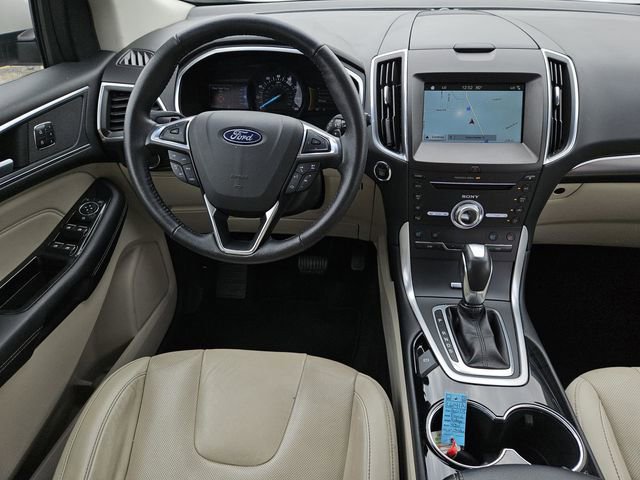 Used 2018 Ford Edge Titanium w/ Equipment Group 301A FWD image 5