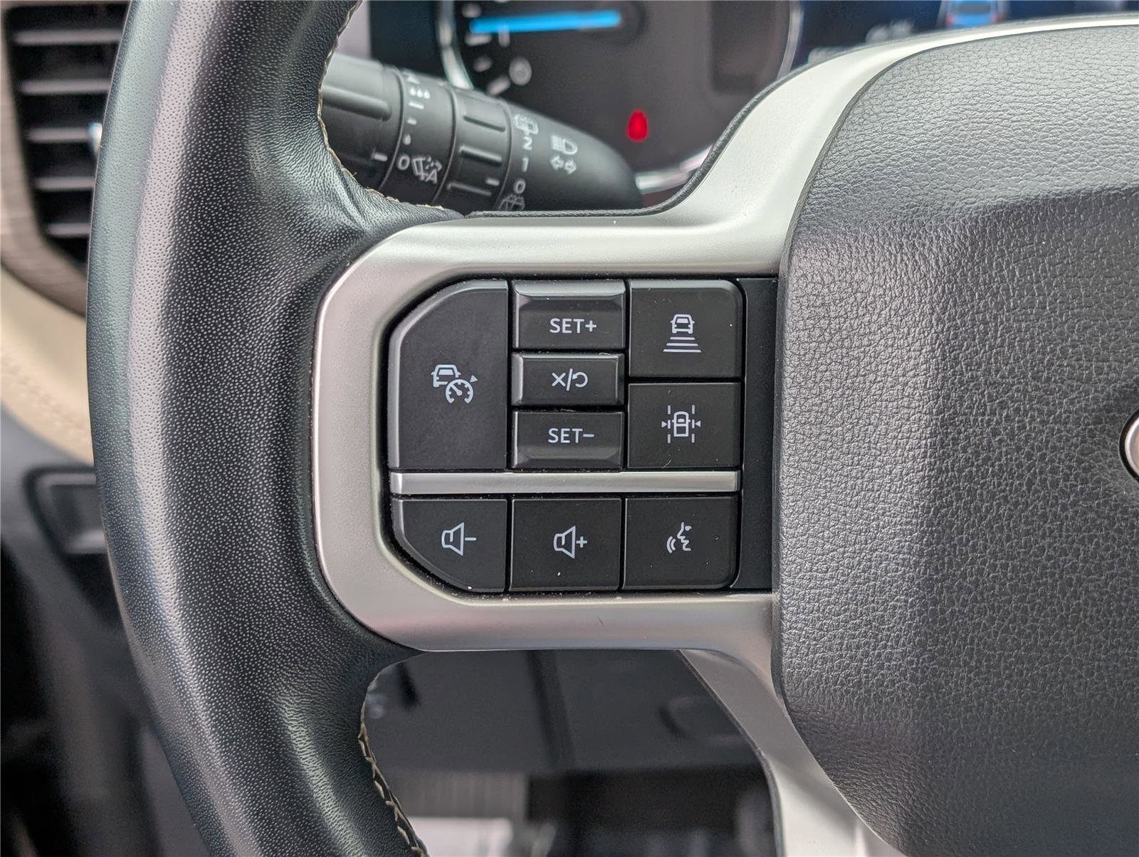 Used 2024 Ford Expedition Max Limited image 24