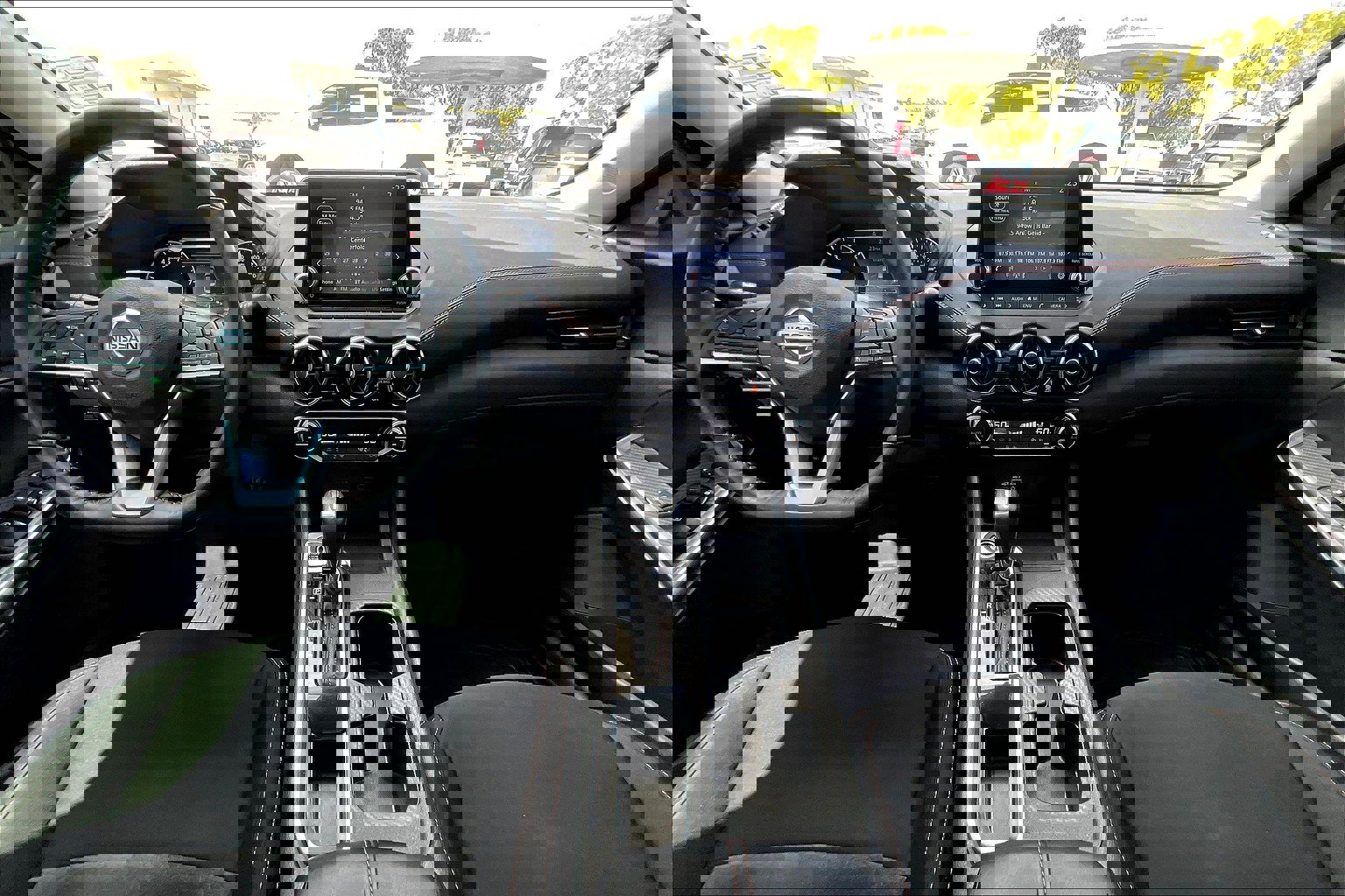 Used 2023 Nissan Sentra SR w/ Midnight Edition Package image 12