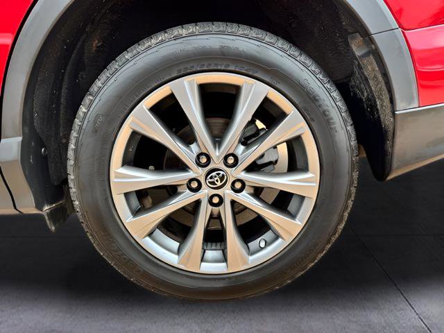 Used 2017 Toyota RAV4 Limited w/ Advanced Technology Package image 7