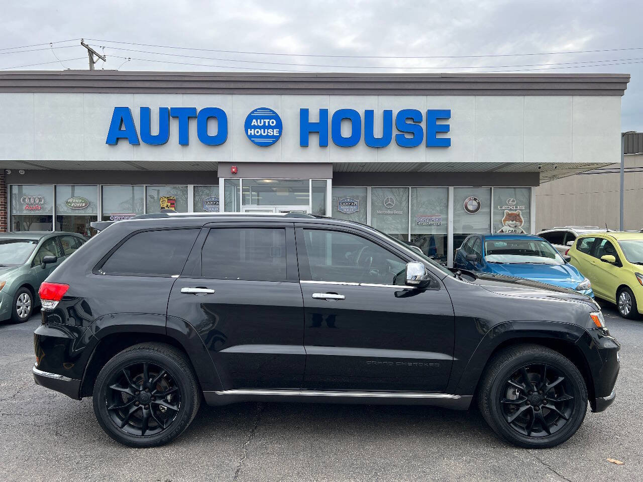 Used 2014 Jeep Grand Cherokee Summit image 9