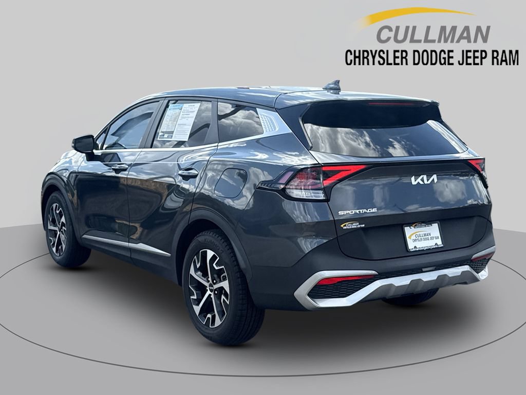 Used 2023 Kia Sportage EX FWD image 5