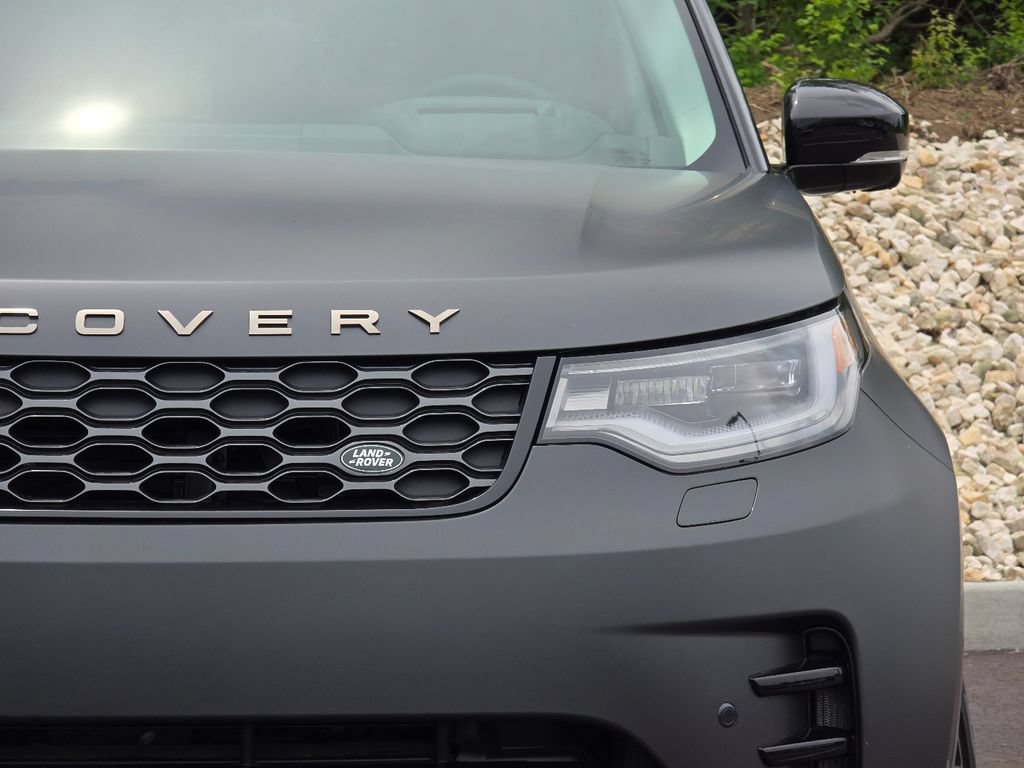 New 2026 Land Rover Discovery Limited Edition AWD/4WD image 10