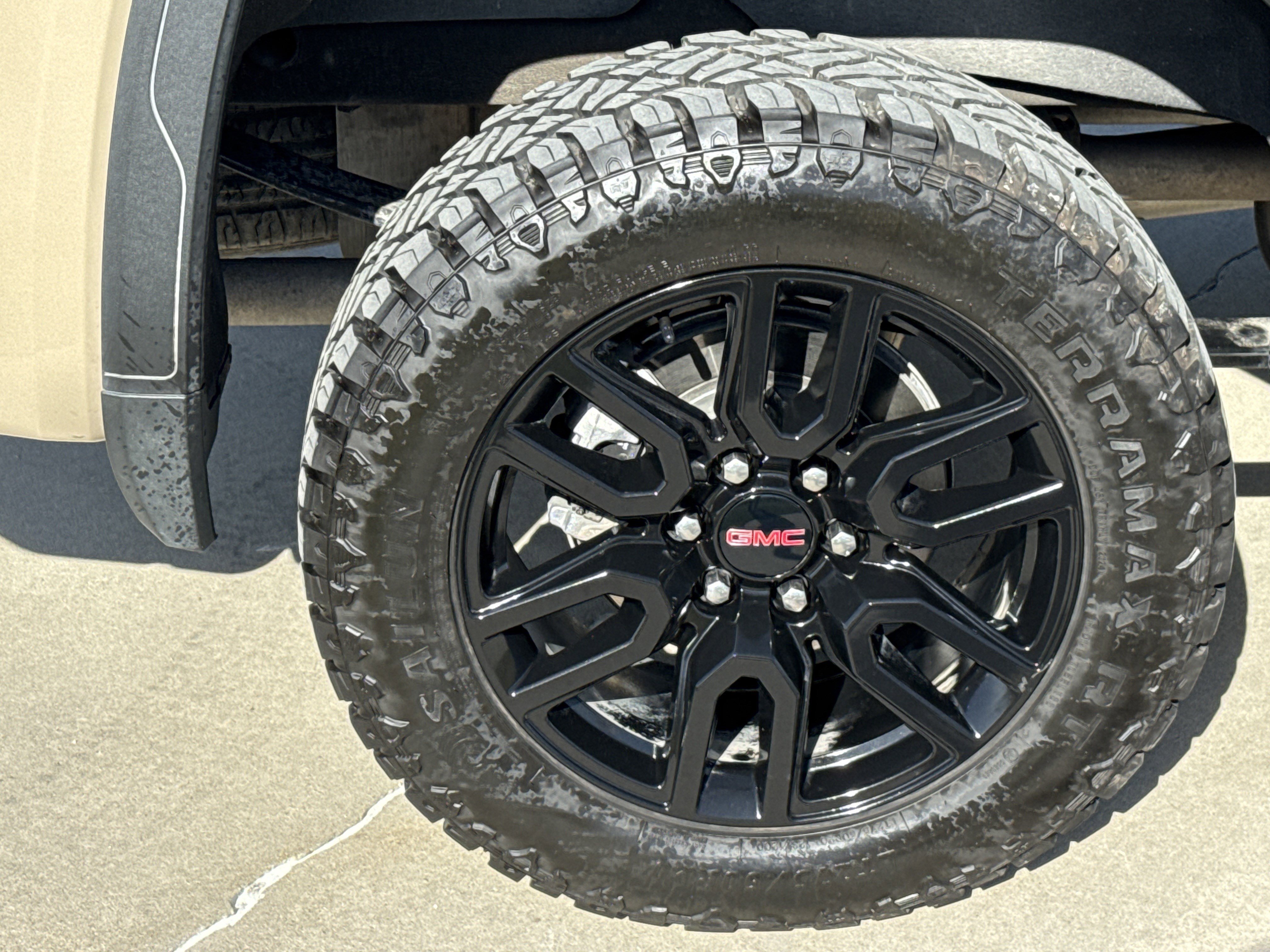 Used 2023 GMC Sierra 1500 Elevation w/ Elevation Premium Package image 12