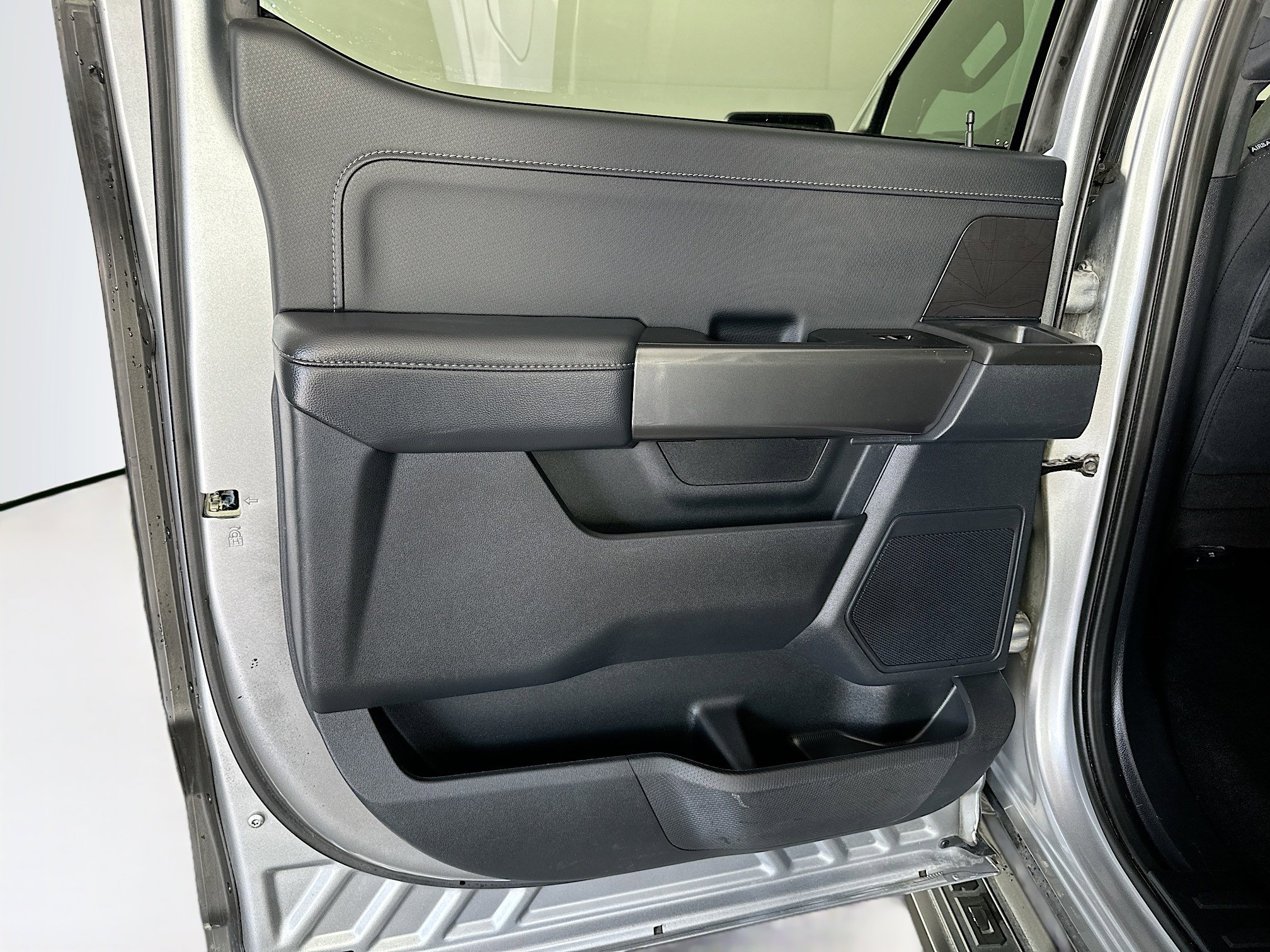 Used 2023 Ford F150 XLT w/ Equipment Group 302A High image 26