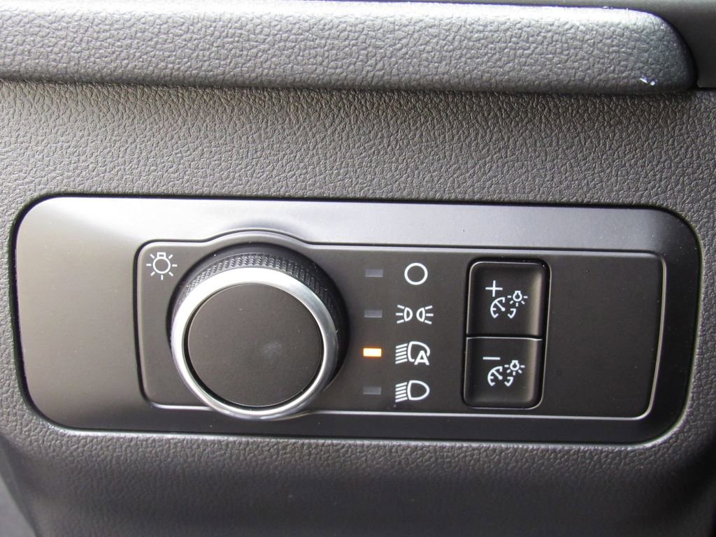 Used 2025 Ford Escape ST-Line AWD/4WD image 32