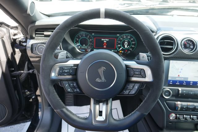 Used 2022 Ford Mustang Shelby GT500 w/ Carbon Fiber Track Pack RWD image 17