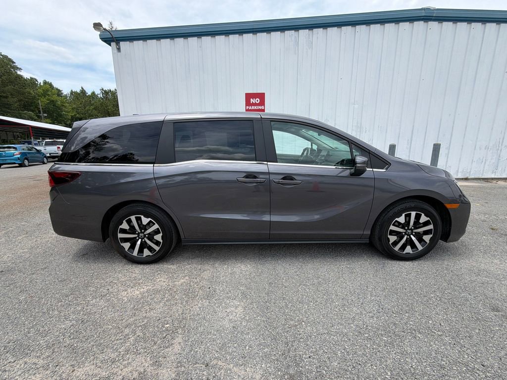 Used 2025 Honda Odyssey EX-L image 9