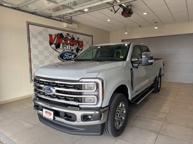 New 2026 Ford F250 4x4 Crew Cab Super Duty