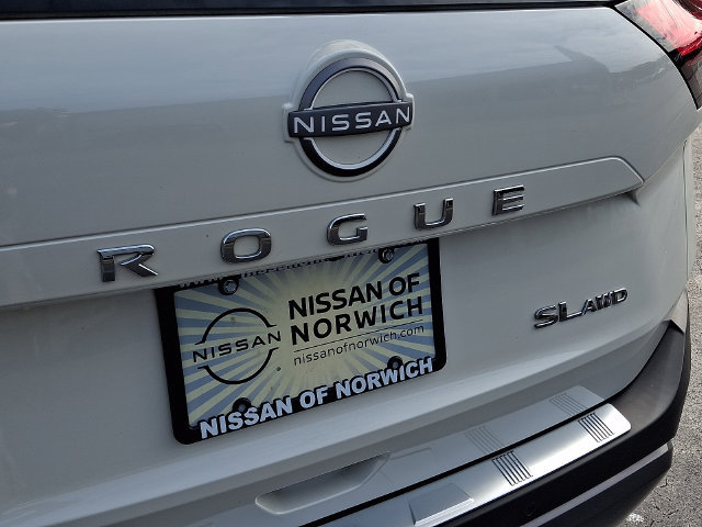 Used 2023 Nissan Rogue SL AWD/4WD image 31