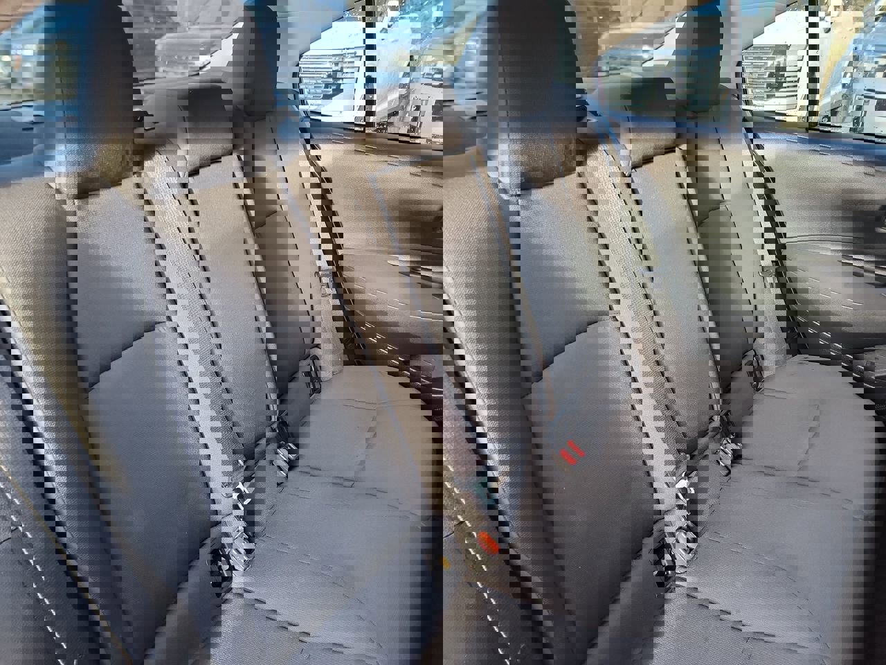 Used 2021 Toyota Corolla LE image 20