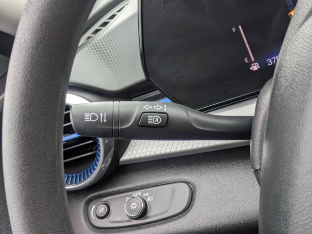 Used 2025 Chevrolet Trax LT image 15