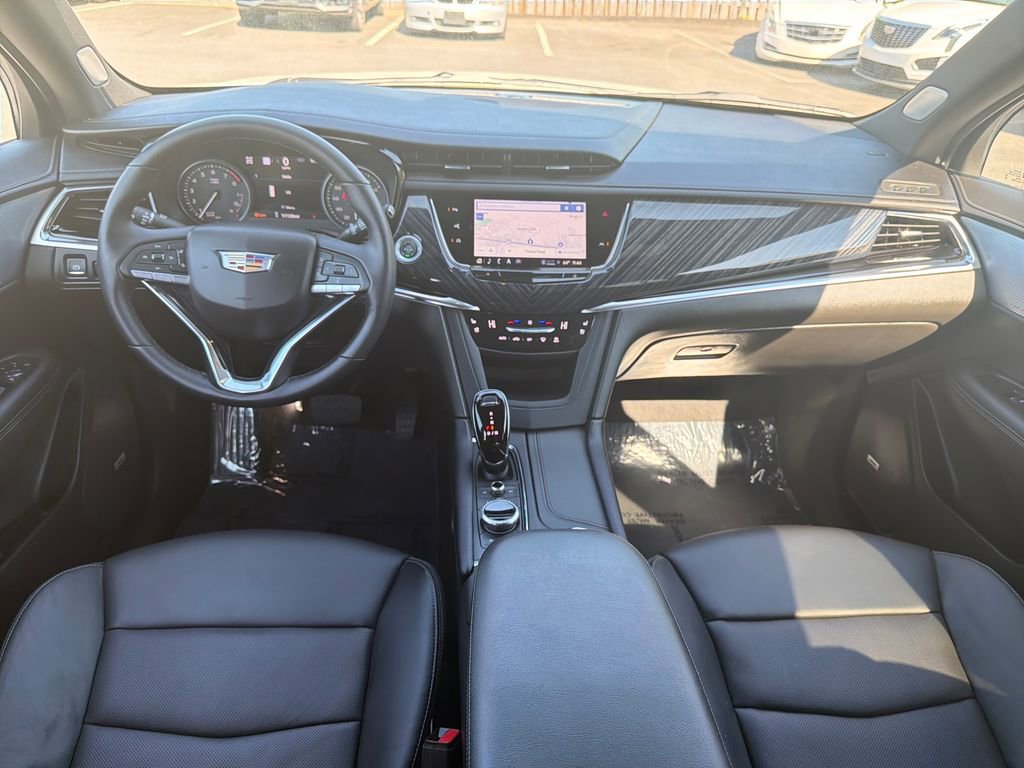 Certified 2024 Cadillac XT6 Premium Luxury w/ Technology Package AWD/4WD image 11