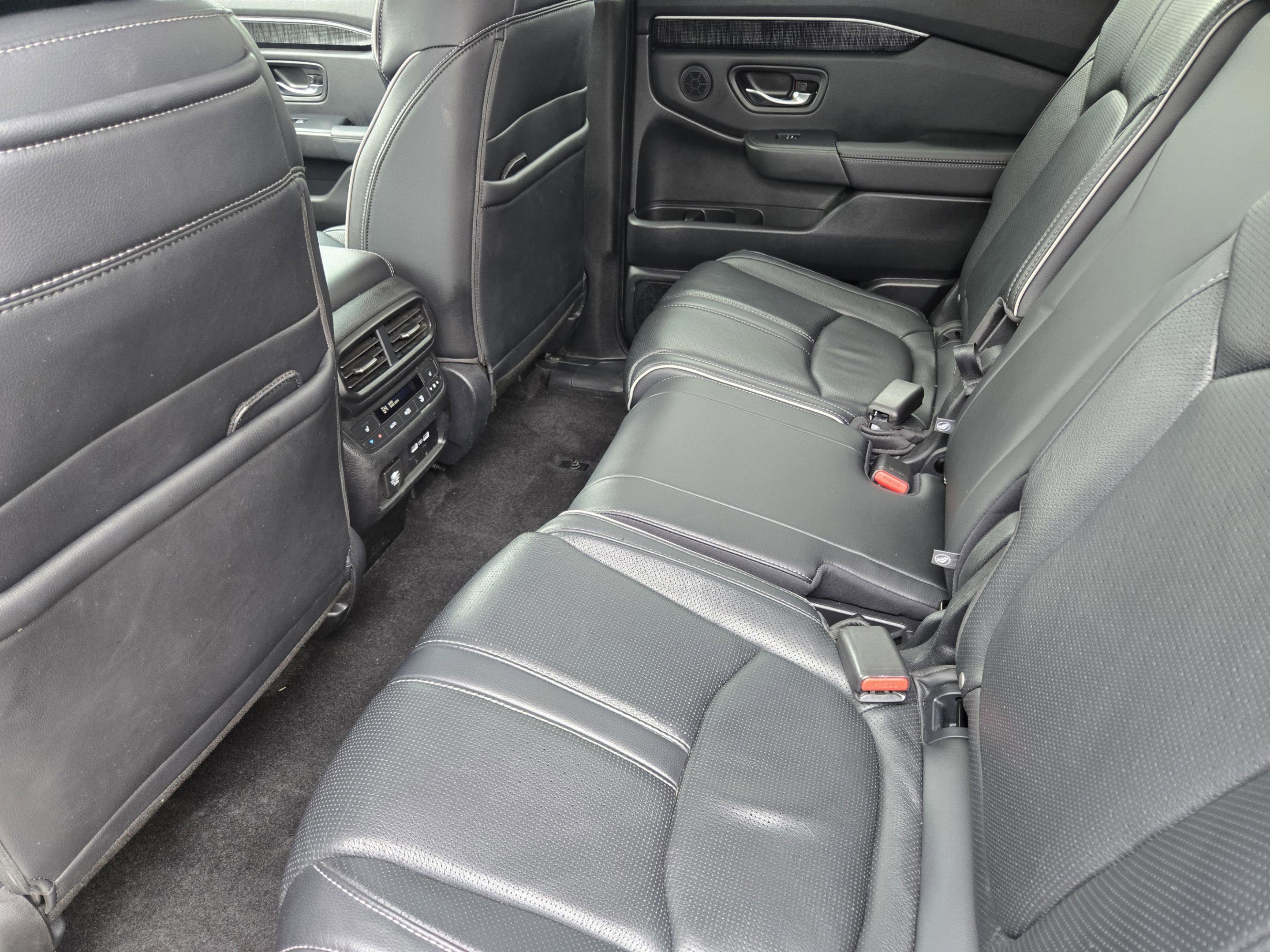 Certified 2023 Honda Pilot Elite image 26