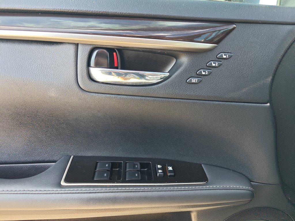 Used 2018 Lexus ES 350 image 13