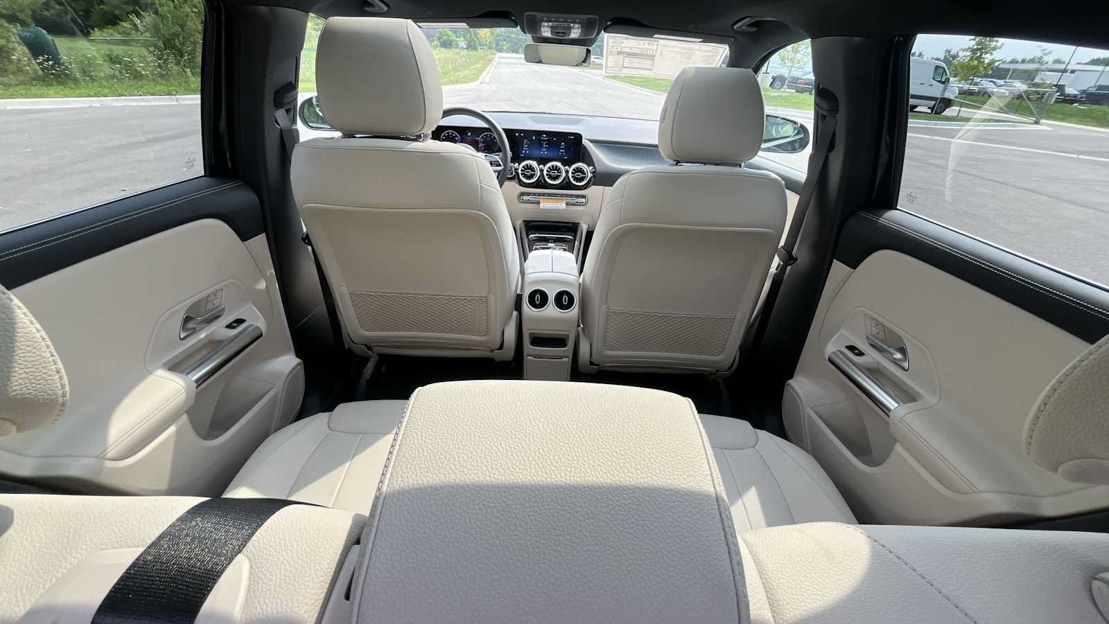 New 2026 Mercedes-Benz GLA 250 4MATIC image 13