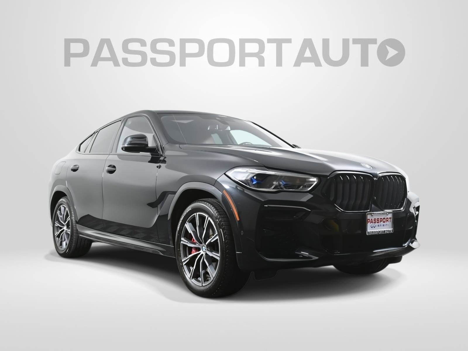 Used 2023 BMW X6 M50i w/ Executive Package image 3