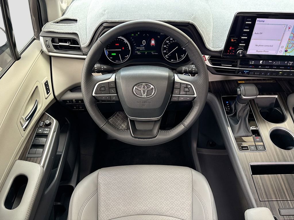 Certified 2024 Toyota Sienna Limited AWD/4WD image 10