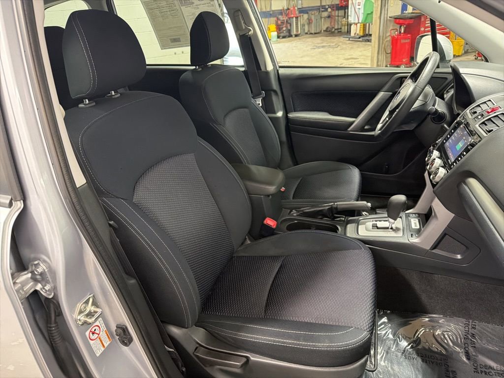 Used 2018 Subaru Forester 2.5i Premium w/ All-Weather Package AWD/4WD image 9
