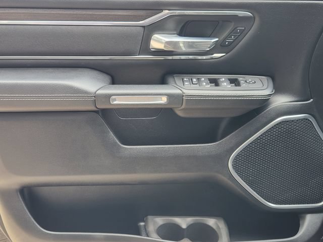Used 2025 RAM 1500 Laramie AWD/4WD image 21