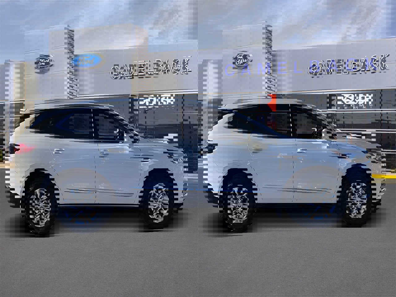 Used 2019 Buick Enclave Essence image 6