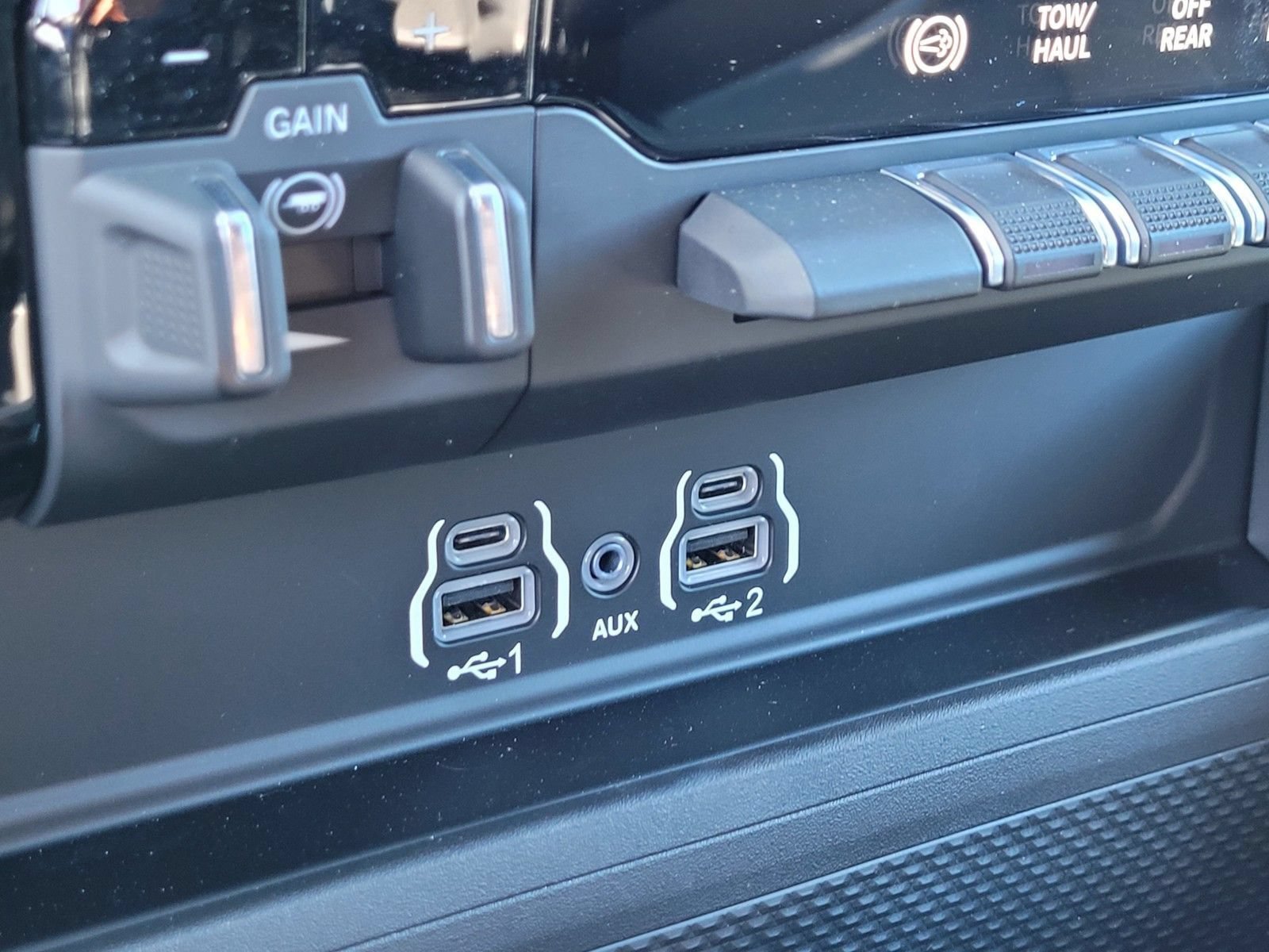 New 2026 RAM 2500 Big Horn AWD/4WD image 18