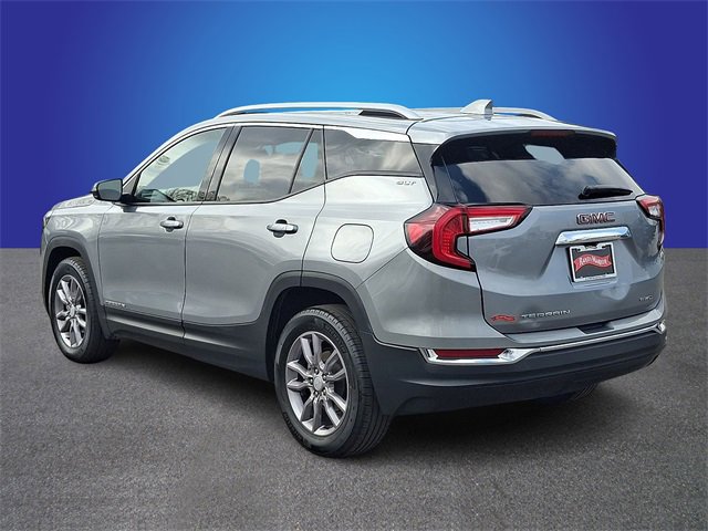 Used 2024 GMC Terrain SLT image 5