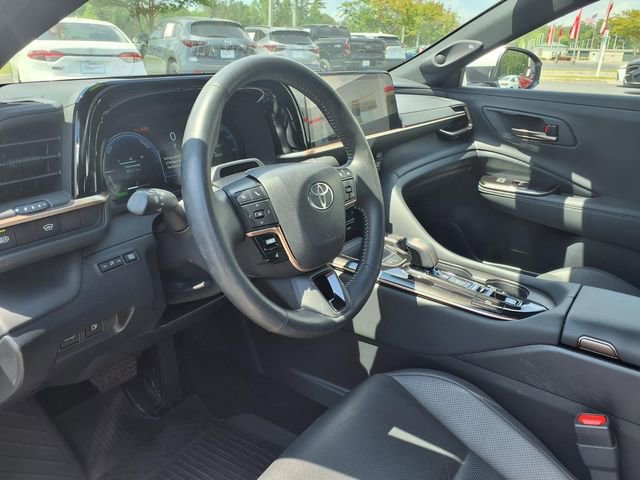 Used 2024 Toyota Crown Limited w/ Advanced Technology Package image 15