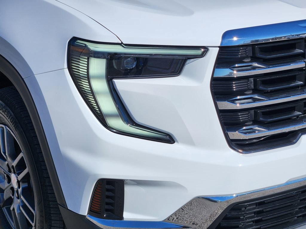 Used 2025 GMC Acadia Elevation image 9