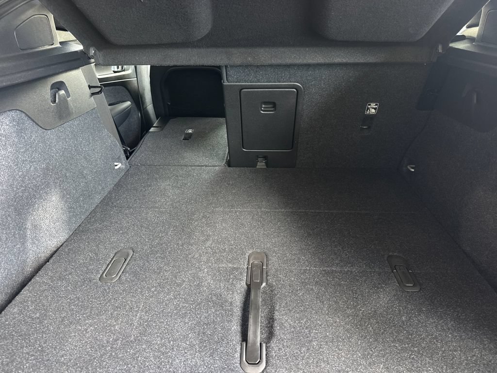 Certified 2023 Volvo C40 P8 Recharge Plus AWD/4WD image 14