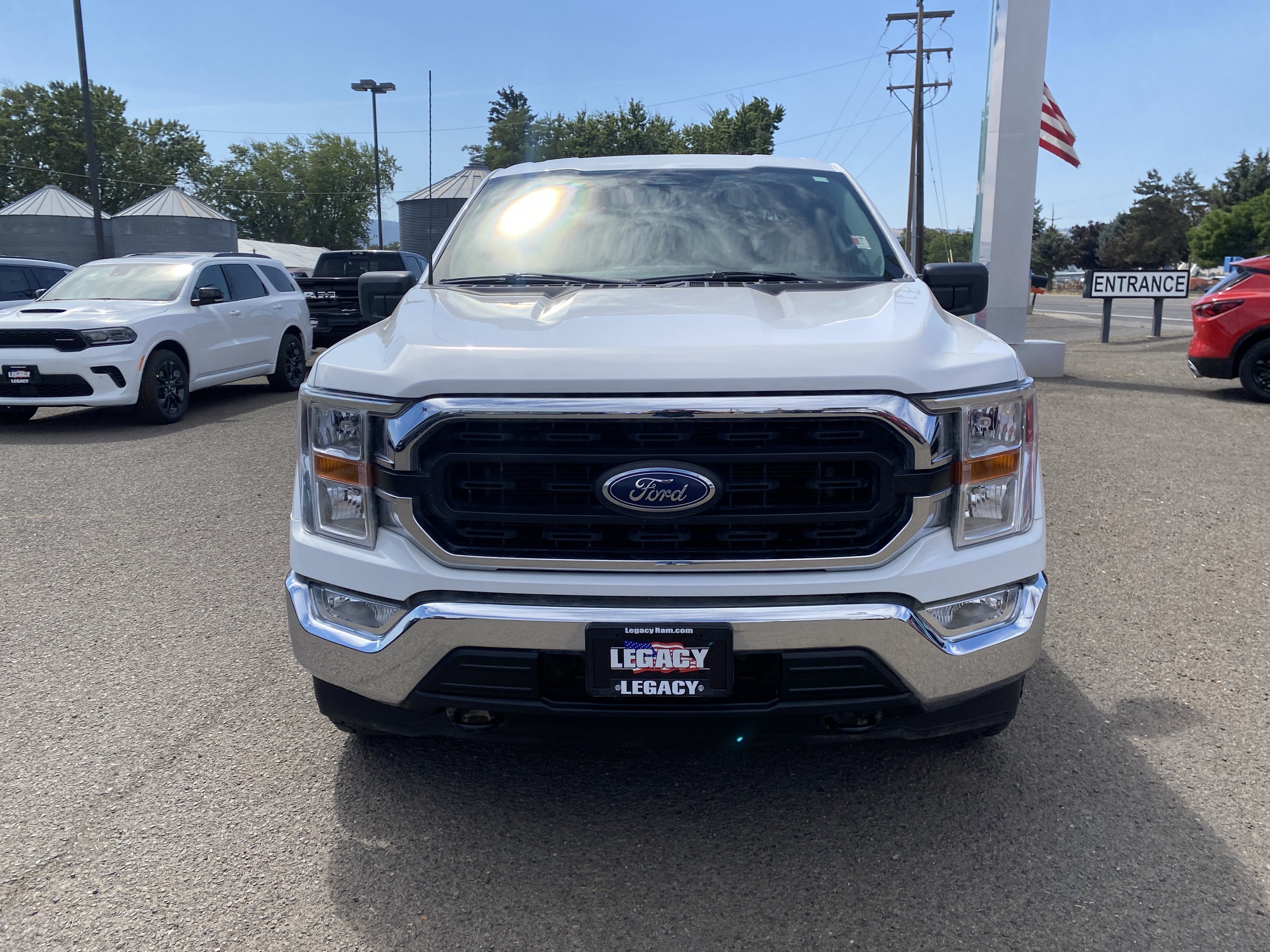 Used 2022 Ford F150 XLT w/ Trailer Tow Package AWD/4WD image 8