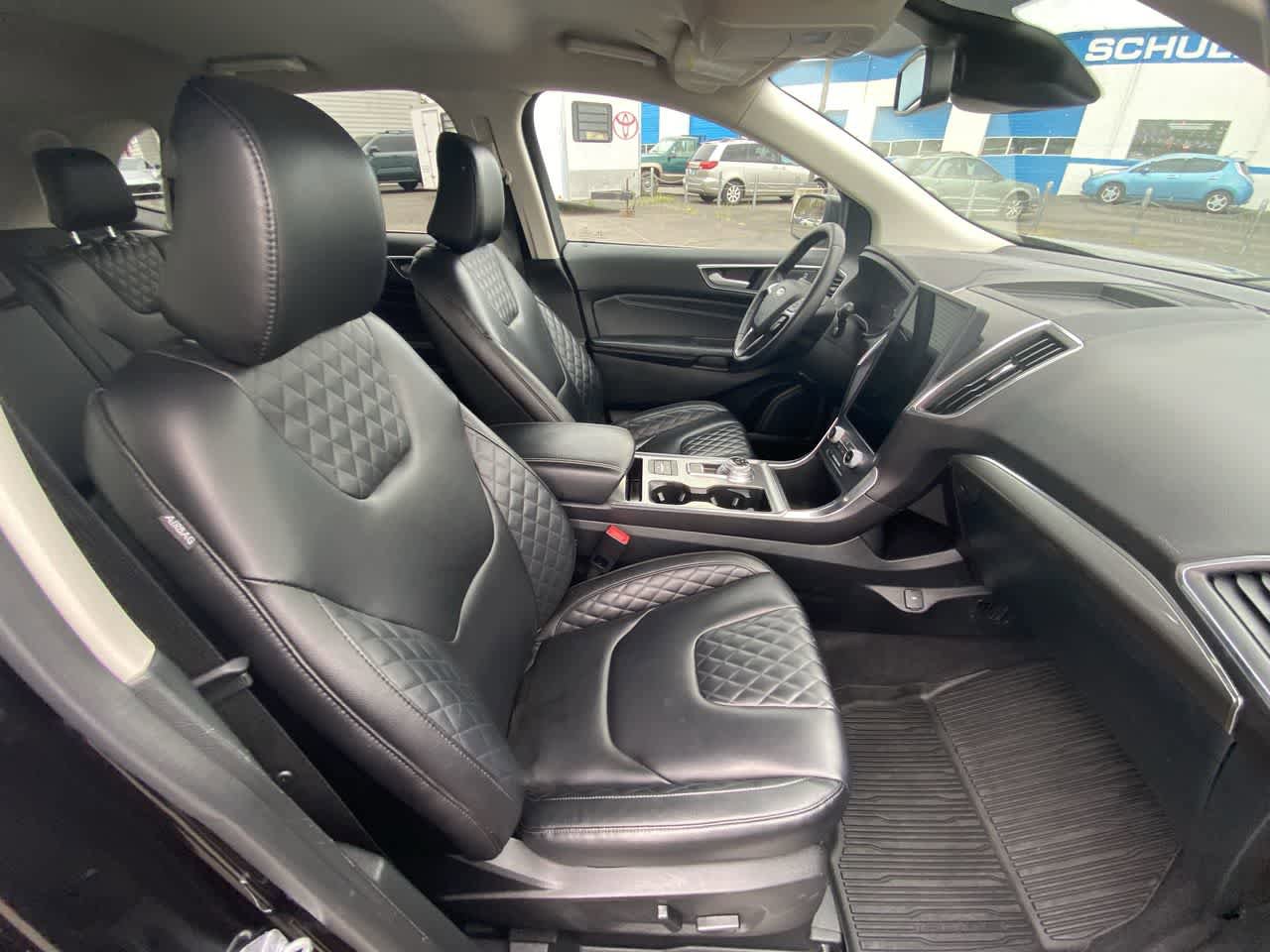 Used 2023 Ford Edge Titanium w/ Cargo Accessory Package image 23