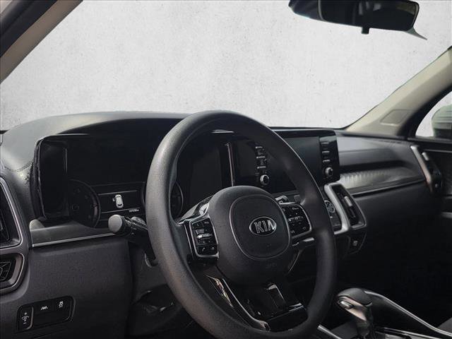 Used 2021 Kia Sorento LX image 12