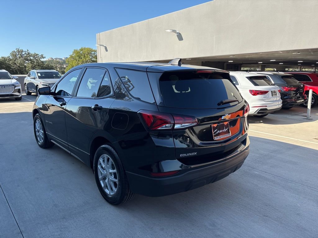 Used 2024 Chevrolet Equinox LS w/ LS Convenience Package image 8