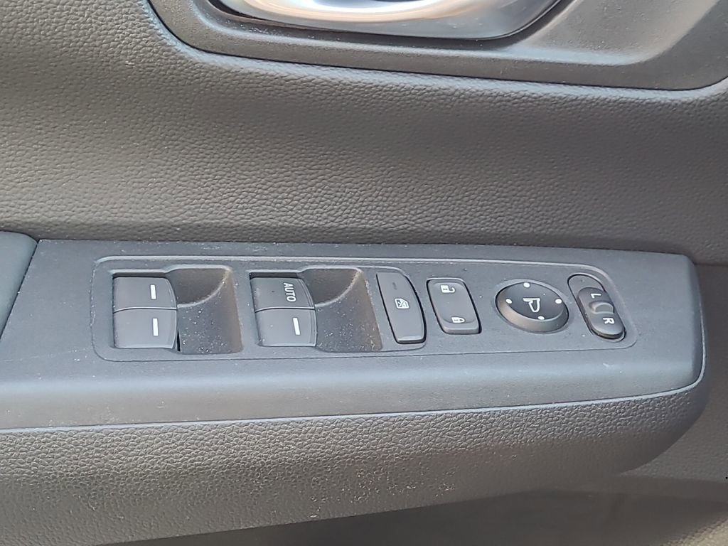 Used 2024 Honda CR-V LX image 28