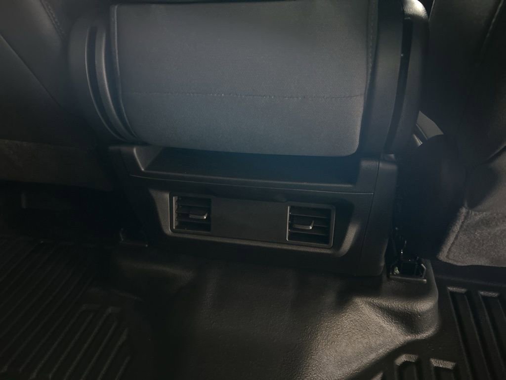 Used 2025 Chevrolet Silverado 3500 W/T image 31