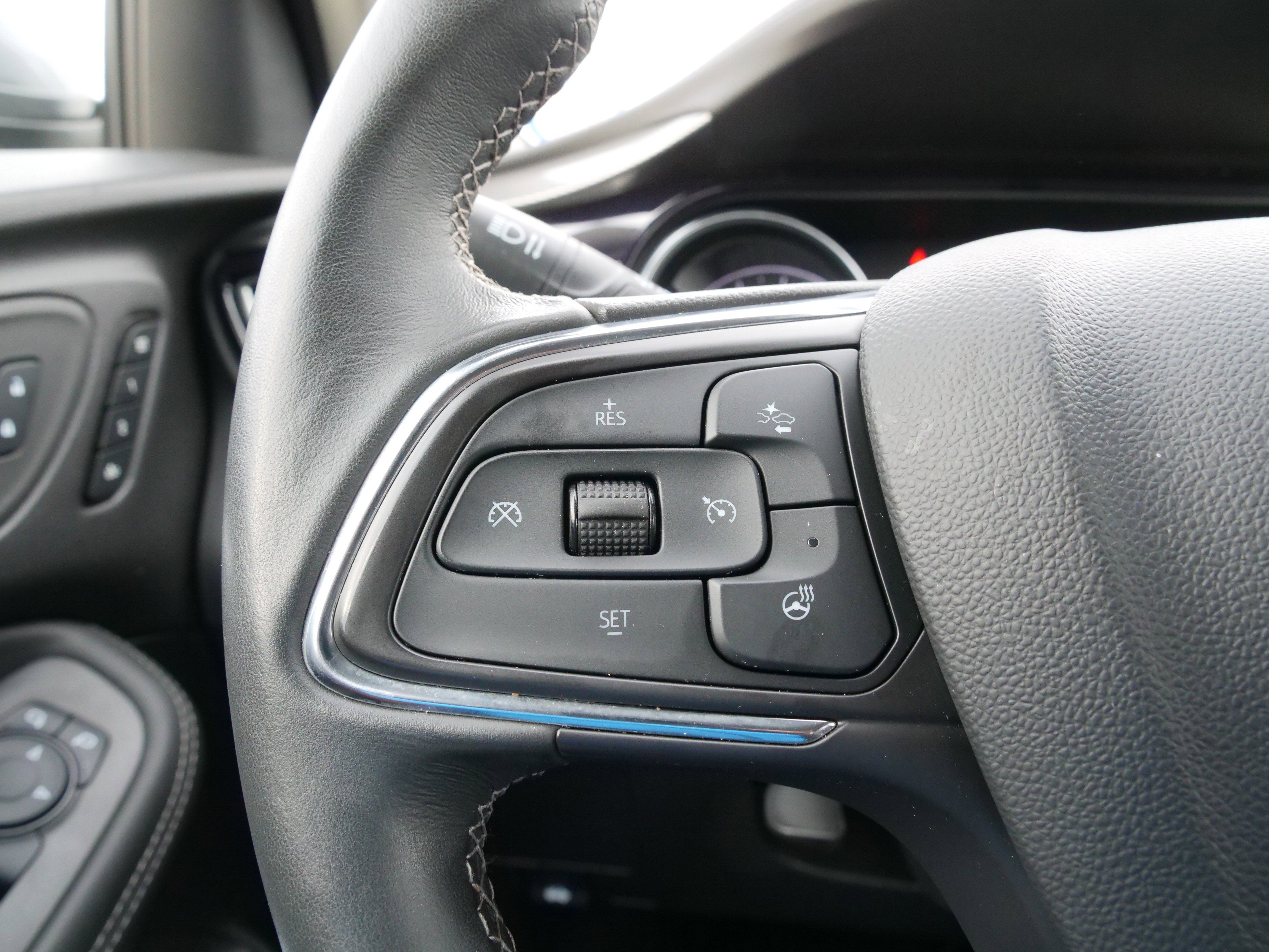 Used 2023 Buick Encore GX Essence w/ Experience Buick Package image 22