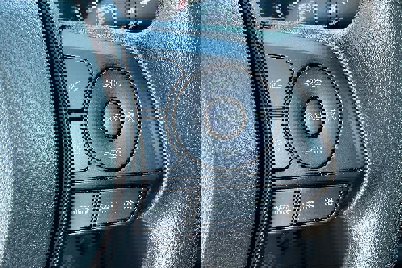 Used 2023 Toyota RAV4 XLE image 21